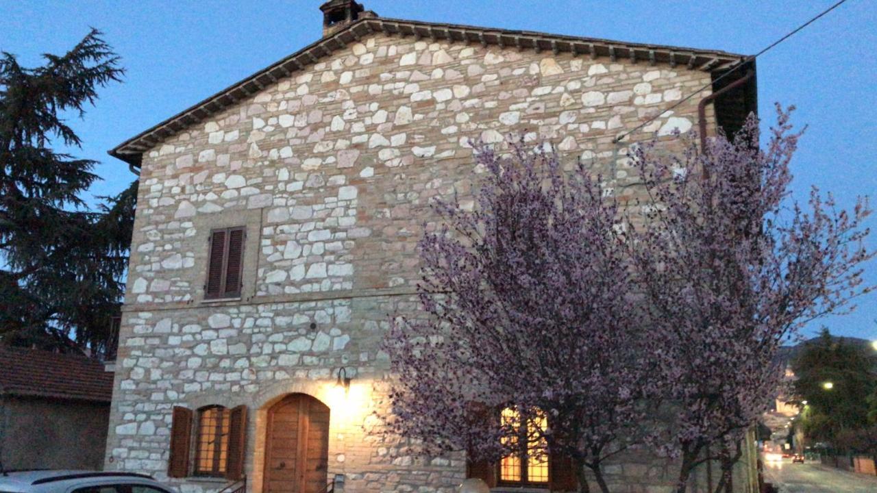 La Casa delle Sirene Hotel Assisi Esterno foto